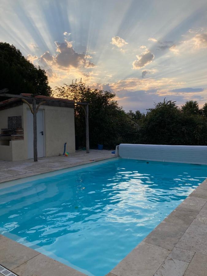 Rustic Cottage With Stunning Swimming Pool Saint-Front  エクステリア 写真