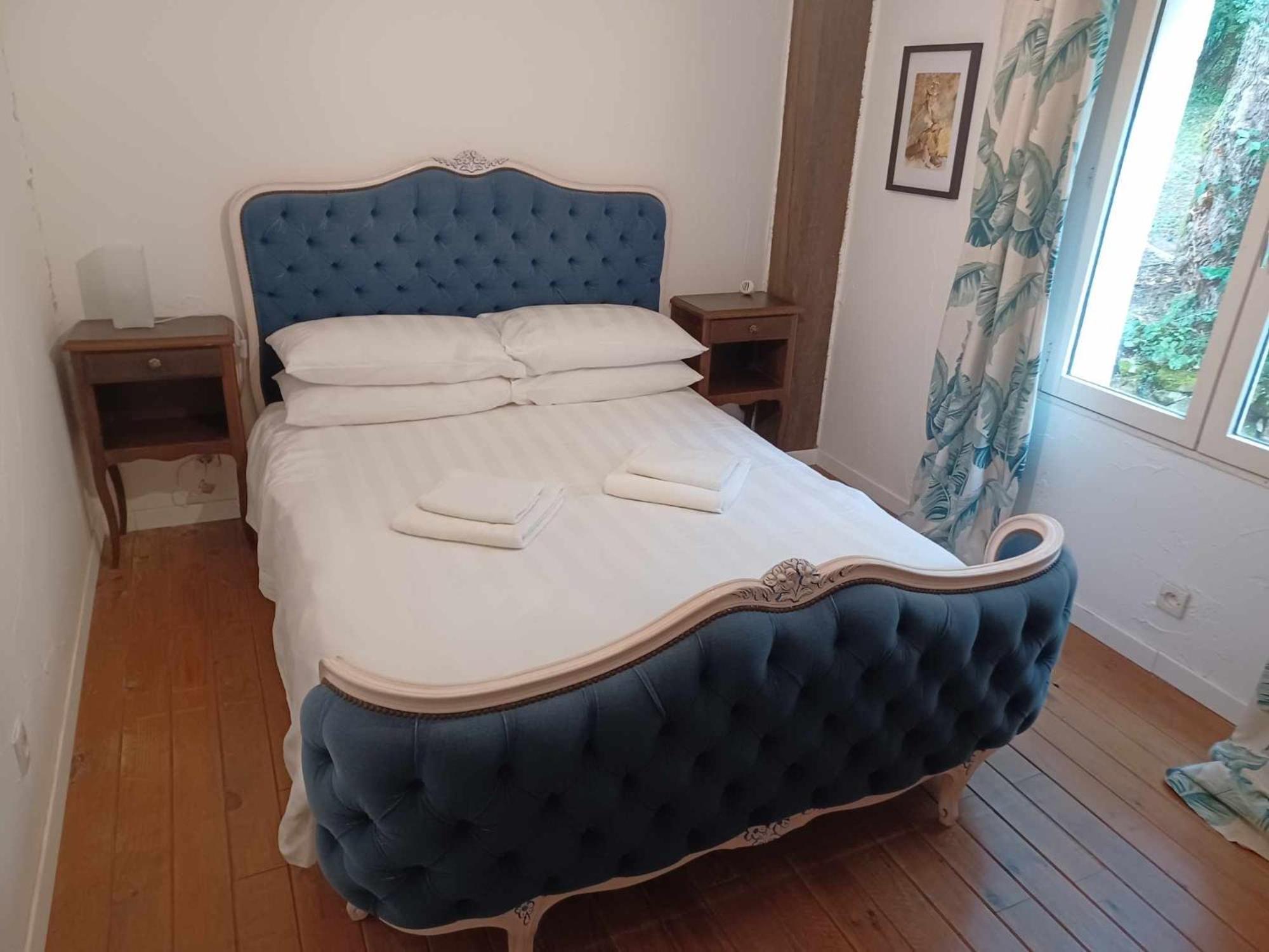 Rustic Cottage With Stunning Swimming Pool Saint-Front  エクステリア 写真